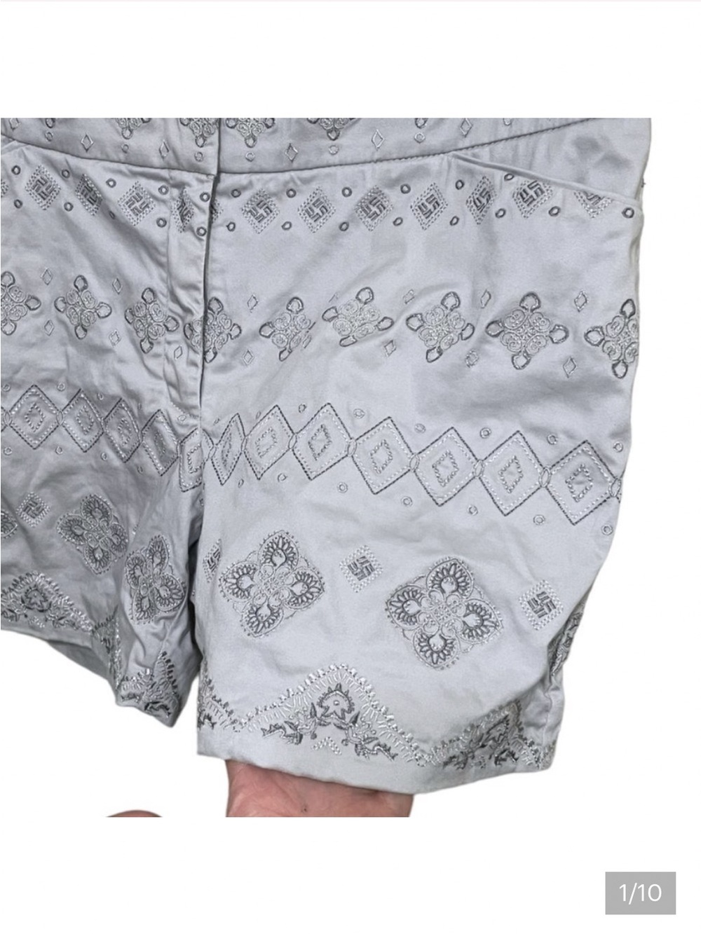 White House Black Market Light Gray Embroidered The 5” Short - Picture 7 of 10